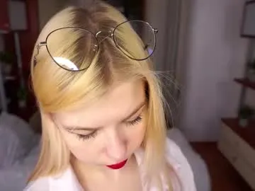 Freechat quennabrucker on Chaturbate