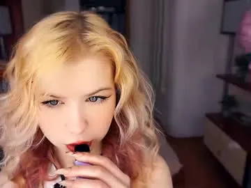 Freechat quennabrucker on Chaturbate