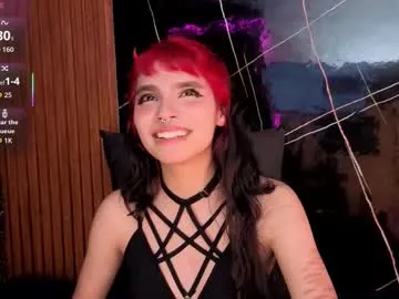 Freechat raven_rox_ on Chaturbate