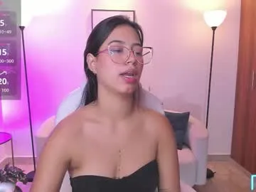 Offline raven_stonee on Chaturbate