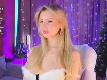 Offline realcrystal on Chaturbate