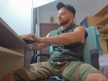 Offline ryanstone_ on Chaturbate