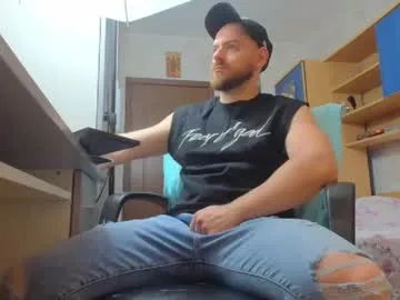 Offline ryanstone_ on Chaturbate