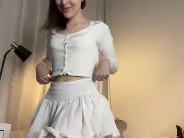 Away saphirree on Chaturbate