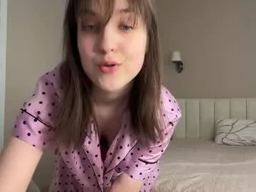 Away saphirree on Chaturbate