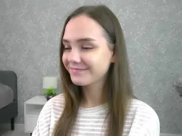 sara_whooops on Chaturbate