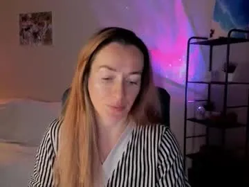 Offline save_the_qween on Chaturbate