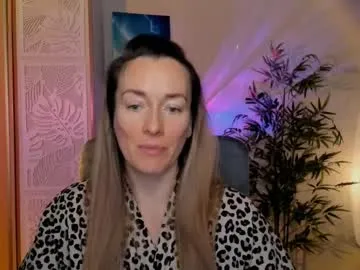 Offline save_the_qween on Chaturbate