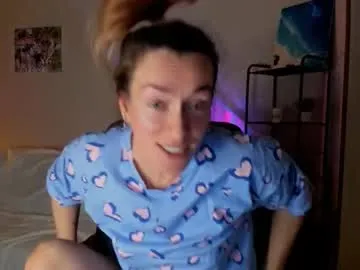 Offline save_the_qween on Chaturbate