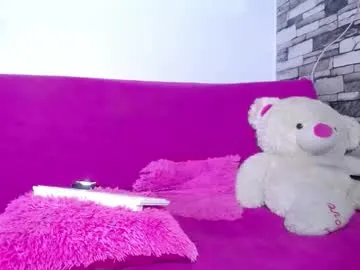 Offline sofya_n_andy_ on Chaturbate