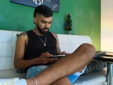 Offline stephenbrown_ on Chaturbate