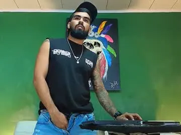 Offline stephenbrown_ on Chaturbate