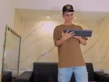 Offline stivendreams on Chaturbate