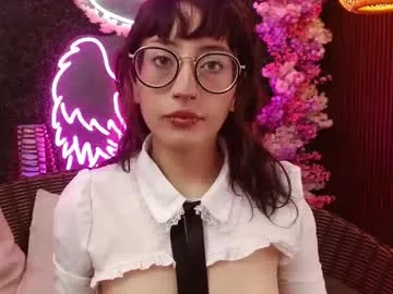 Offline sweet_roxanee on Chaturbate