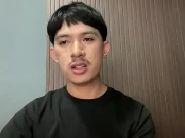 Offline sweetguy102103 on Chaturbate