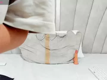 Offline thiagos19 on Chaturbate