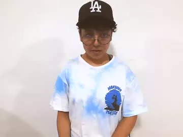 Freechat thomascooper_cams on Chaturbate