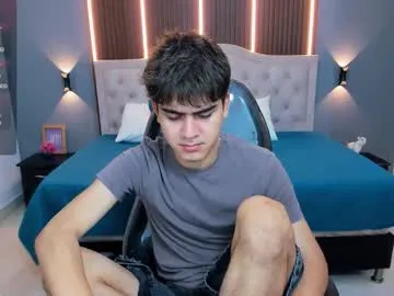 Freechat tommy18__ on Chaturbate