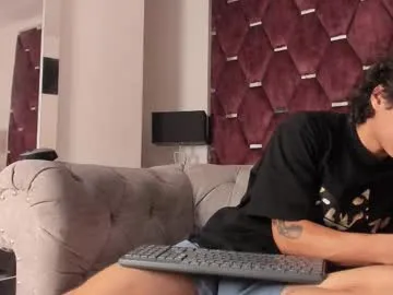 Freechat tonybenedetti on Chaturbate