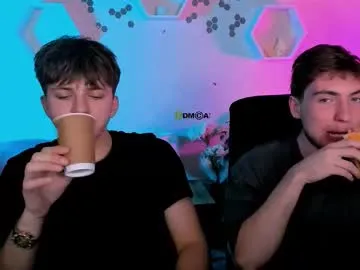 Freechat travis_wolf_ on Chaturbate