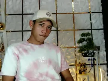 Offline urdreamboy_clarin on Chaturbate