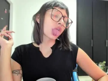 Freechat vandalovee on Chaturbate