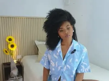 Offline vanestrauss on Chaturbate