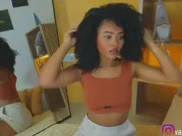 Offline vanestrauss on Chaturbate