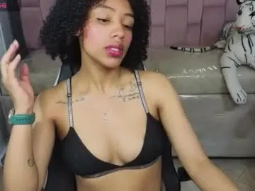 Freechat violeth_b on Chaturbate