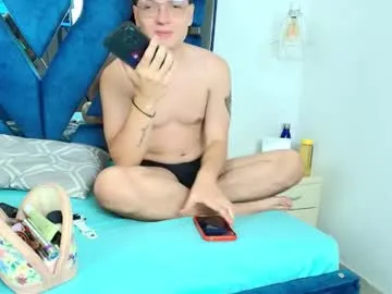 Offline zoe_and_dylan_ on Chaturbate