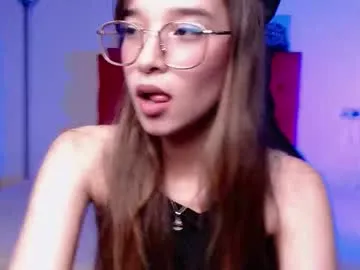 Offline zoe_dear on Chaturbate