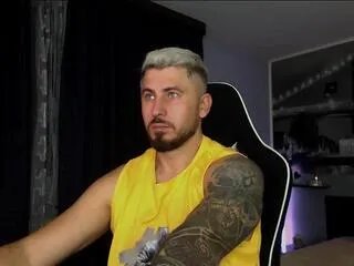 Offline andy_nice on Flirt4Free