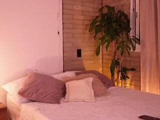 Offline bela_thomson on Flirt4Free