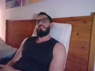 Offline dom_beard on Flirt4Free