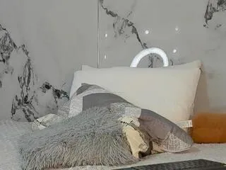 Freechat elissa_white on Flirt4Free