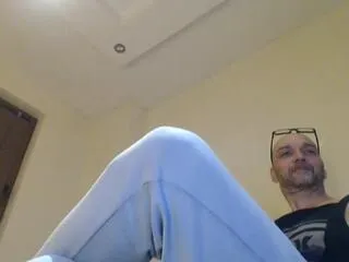 Offline fergal on Flirt4Free