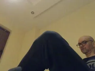 Offline fergal on Flirt4Free