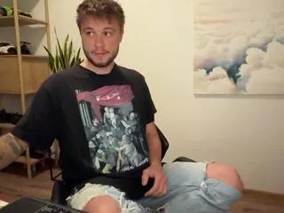 Offline jamie_durrell on Flirt4Free