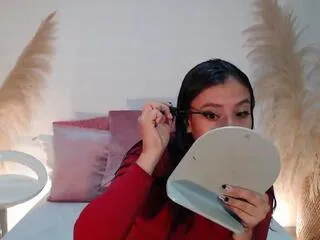 Freechat lucy_minds on Flirt4Free