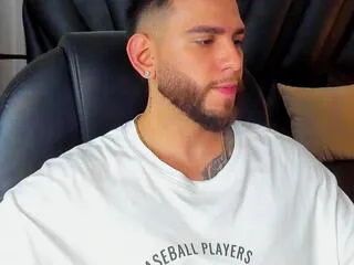 Offline robert_croy on Flirt4Free