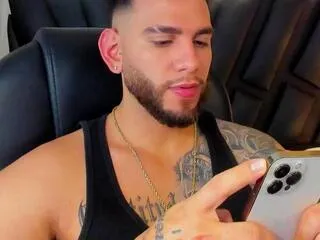 Offline robert_croy on Flirt4Free