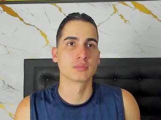 Offline ryan_levi on Flirt4Free