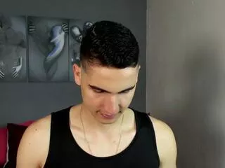 Offline ryan_levi on Flirt4Free