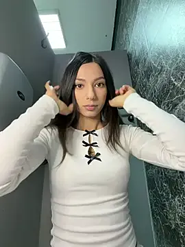 Group -_MiaQueen_- on StripChat