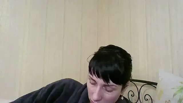 Freechat -Crystal- on StripChat