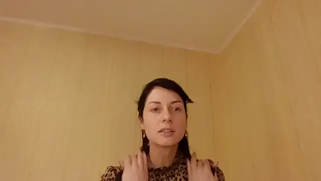 Freechat -Crystal- on StripChat