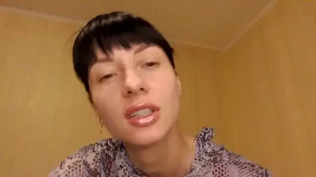 Freechat -Crystal- on StripChat