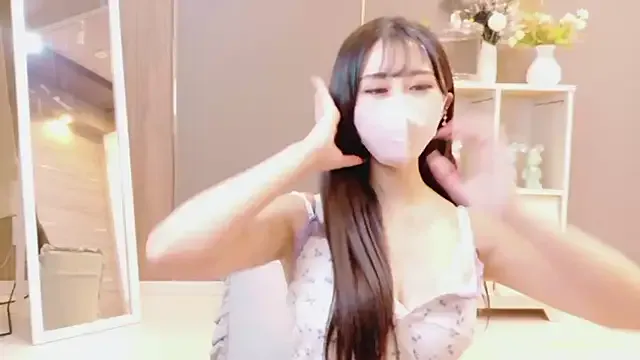 Offline -Rukachi- on StripChat