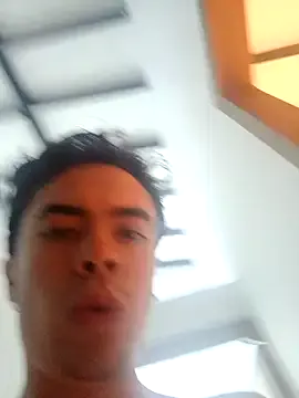 Offline 18matthew on StripChat