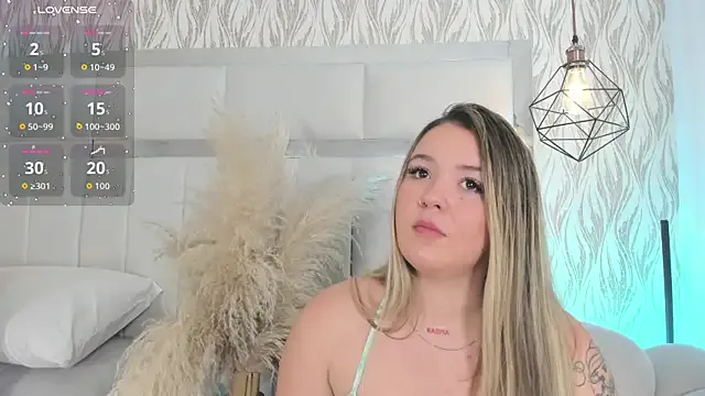 Offline 1m_dalhia on StripChat